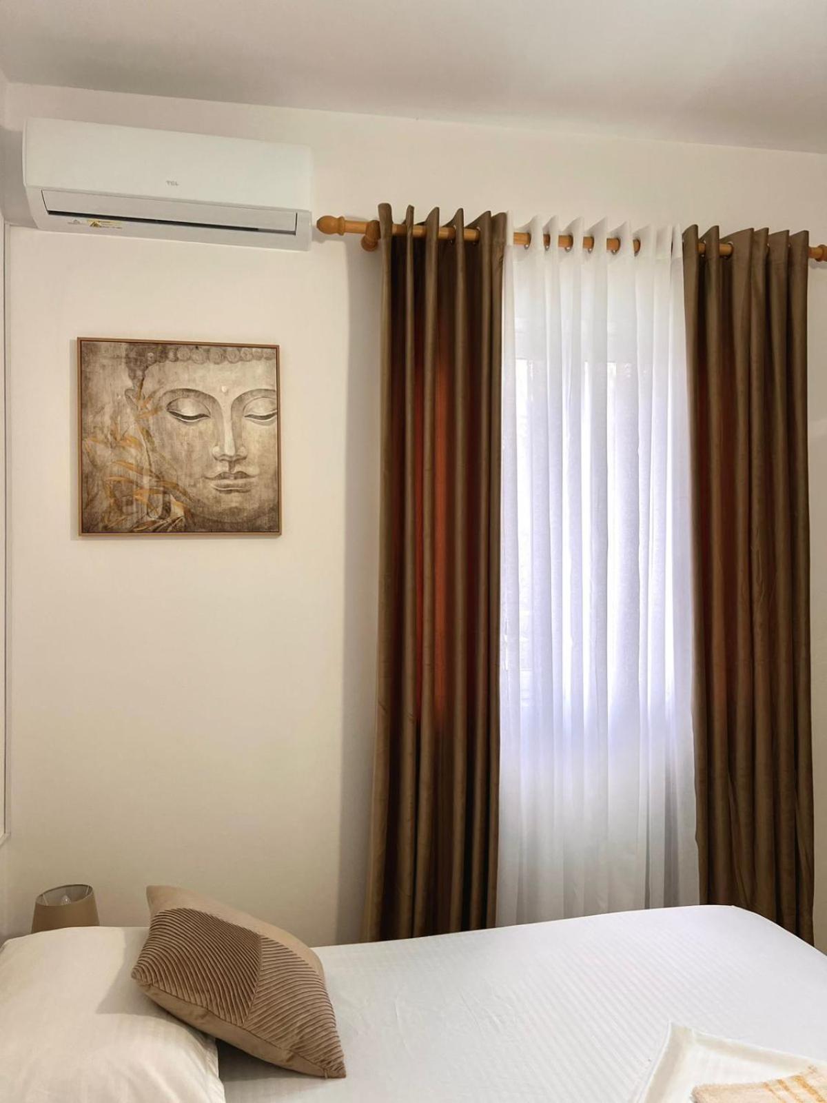 Dy Bukurite Villa