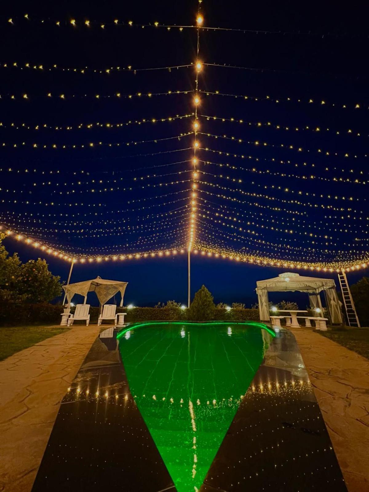 Dy Bukurite Villa *
