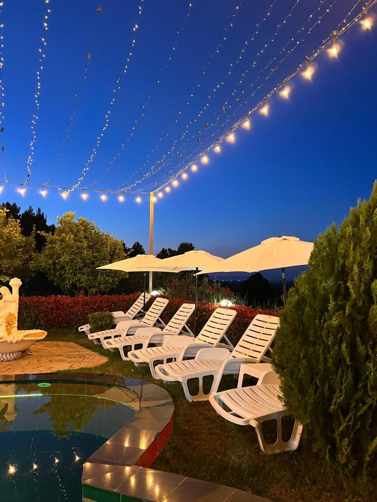 Villa Dy Bukurite *